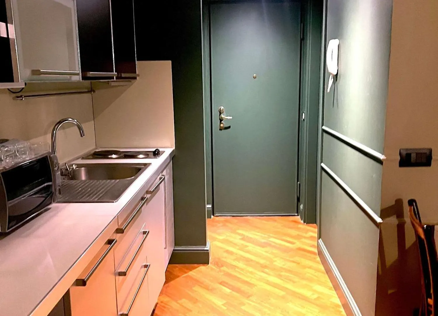 Arts At Corso Vercelli Milánó Apartman